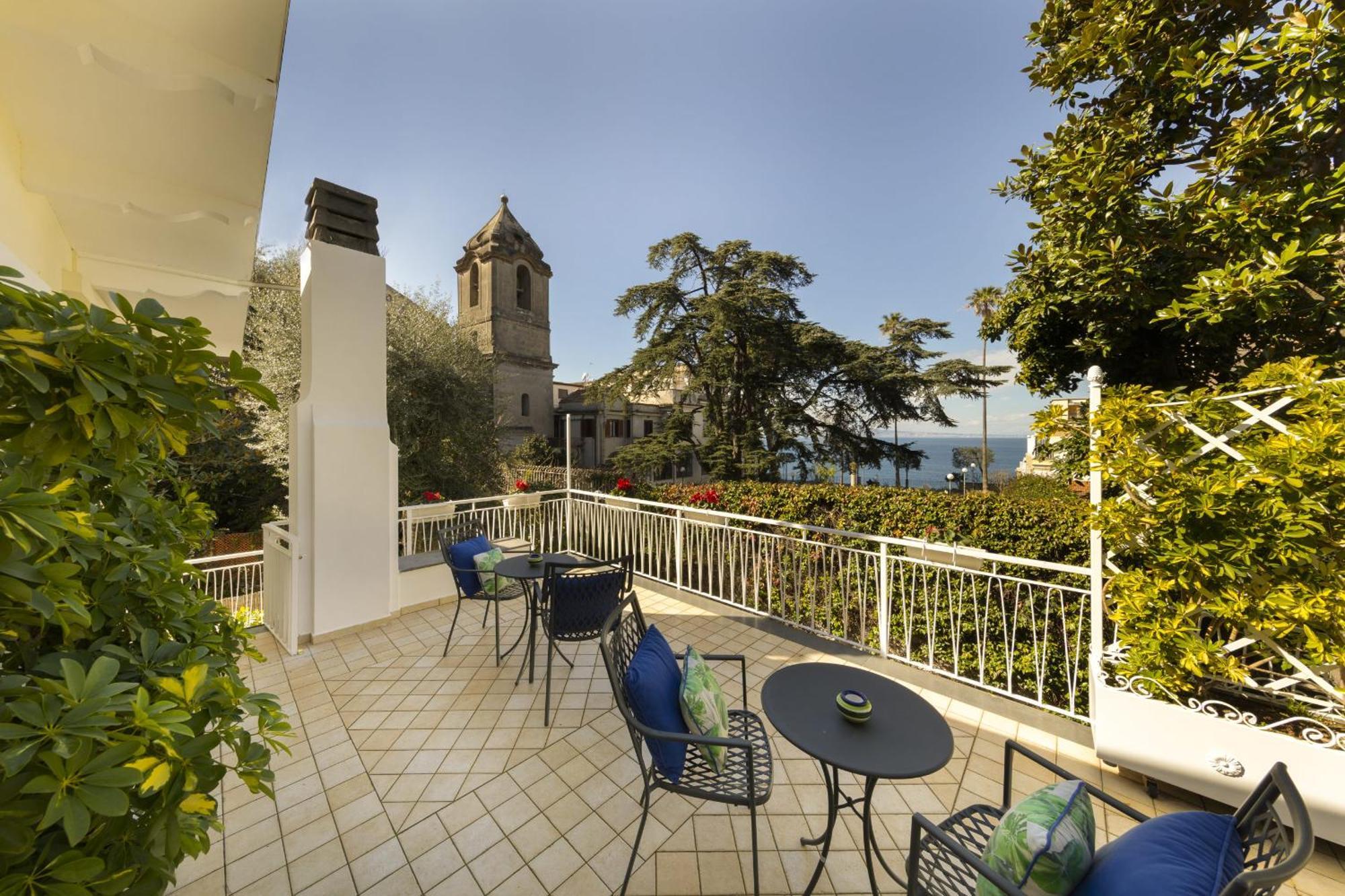 Sorrentovibes - Villa In Sorrento Center With Gardens And Outdoor Space Exterior foto