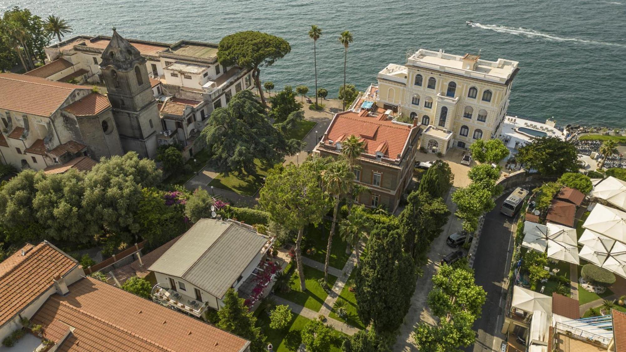 Sorrentovibes - Villa In Sorrento Center With Gardens And Outdoor Space Exterior foto