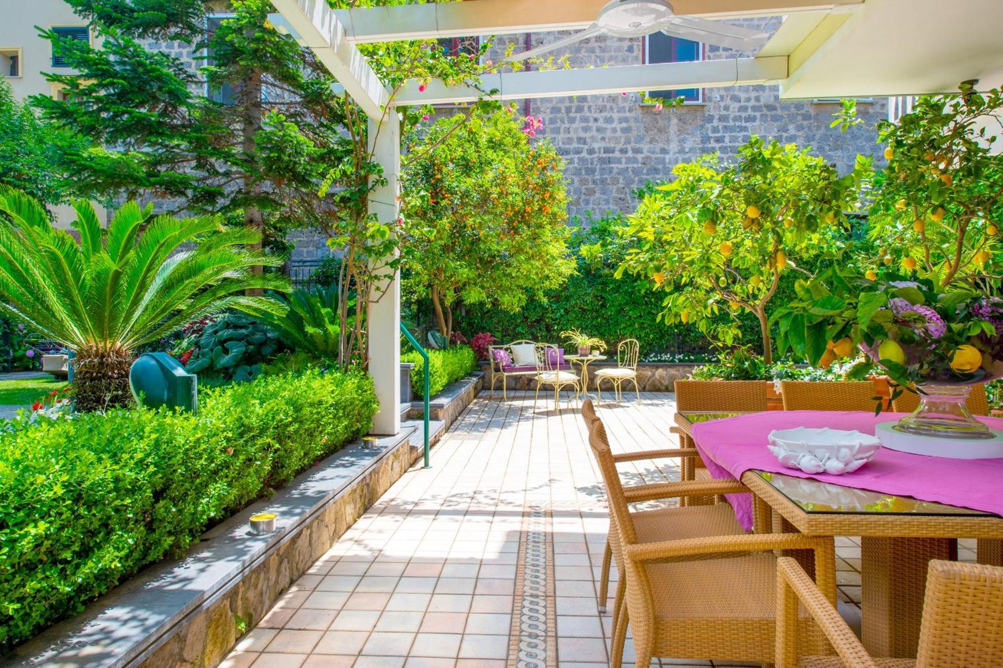 Sorrentovibes - Villa In Sorrento Center With Gardens And Outdoor Space Exterior foto